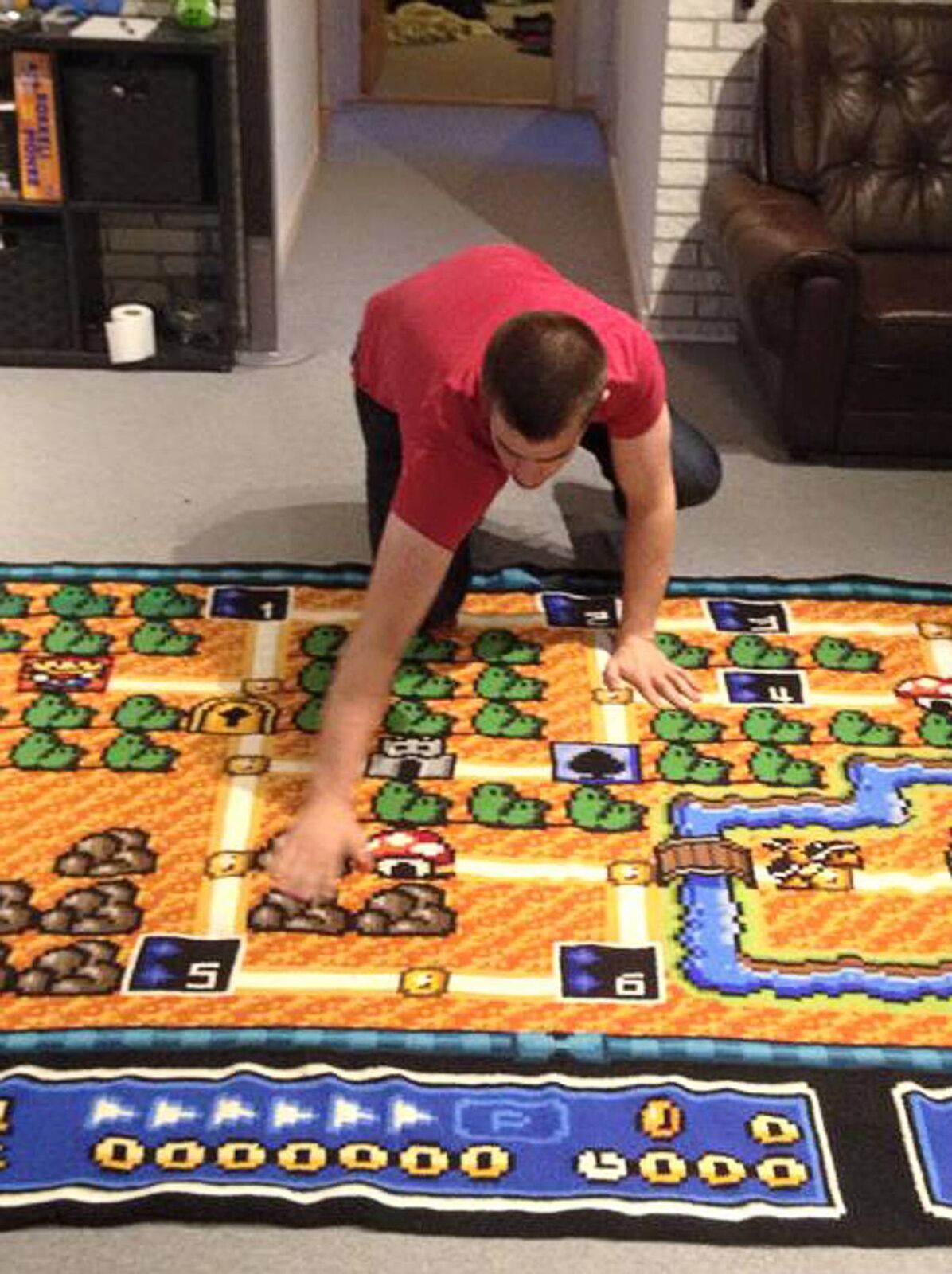 Kjetil smoothing out the finished blanket
